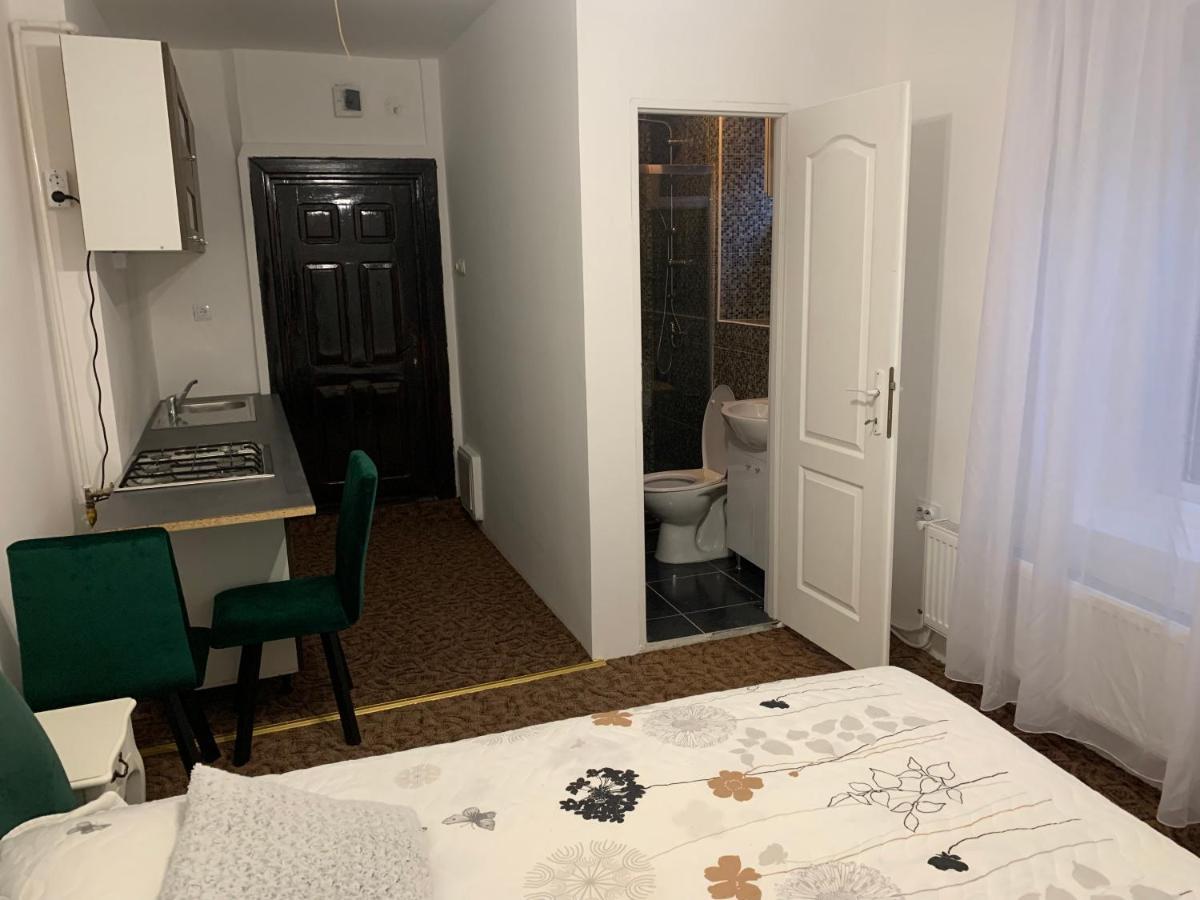 Luxury Accommodation Republicii Μπρασόβ Εξωτερικό φωτογραφία