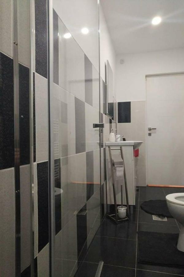 Luxury Accommodation Republicii Μπρασόβ Εξωτερικό φωτογραφία