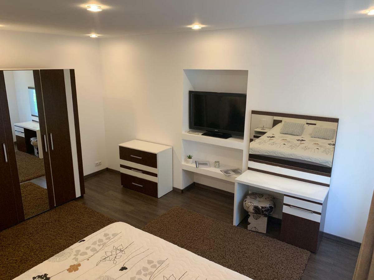 Luxury Accommodation Republicii Μπρασόβ Εξωτερικό φωτογραφία
